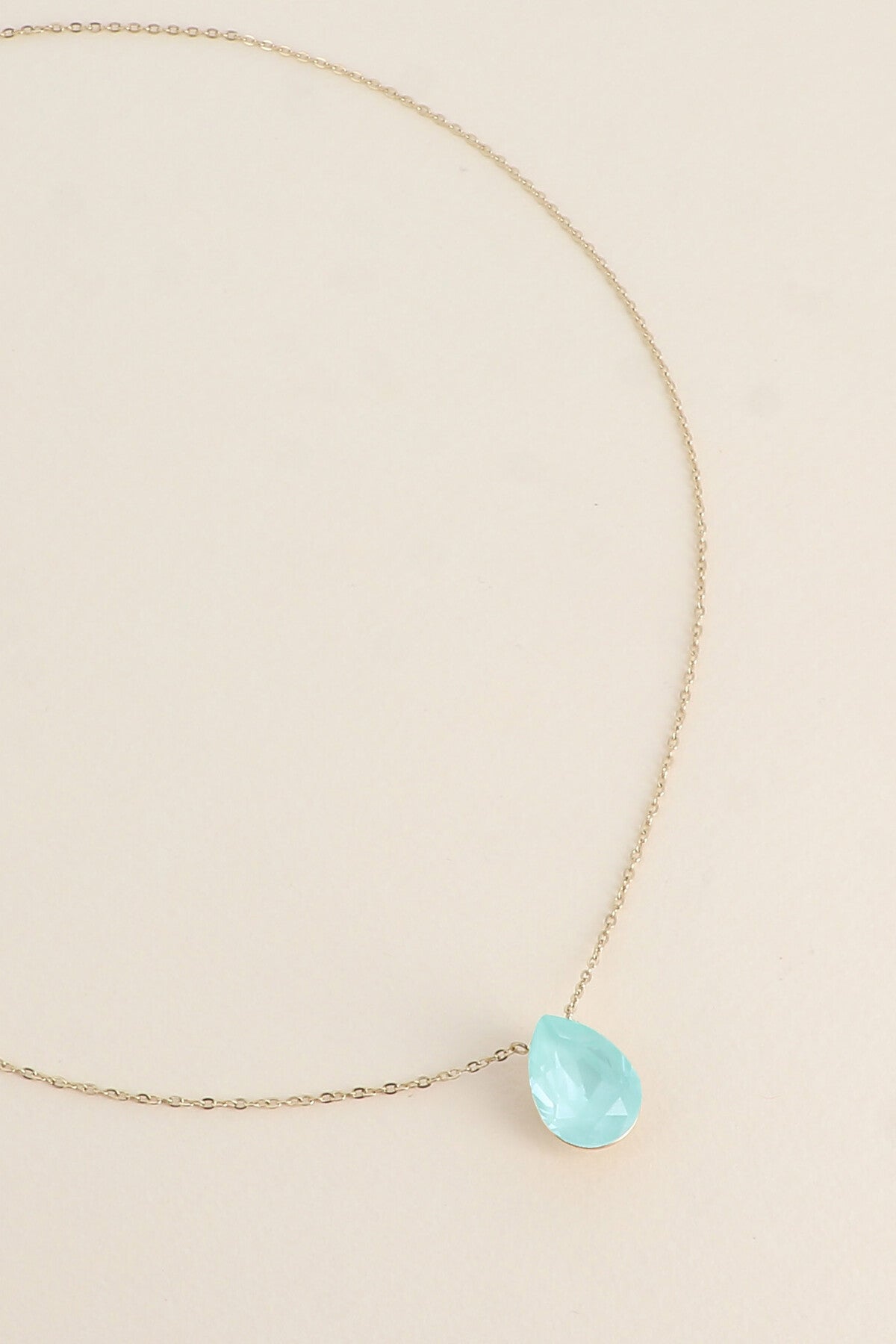 Collier Bertille doré - orné de cristaux de Swarovski® - forme goutte VERT CLAIR