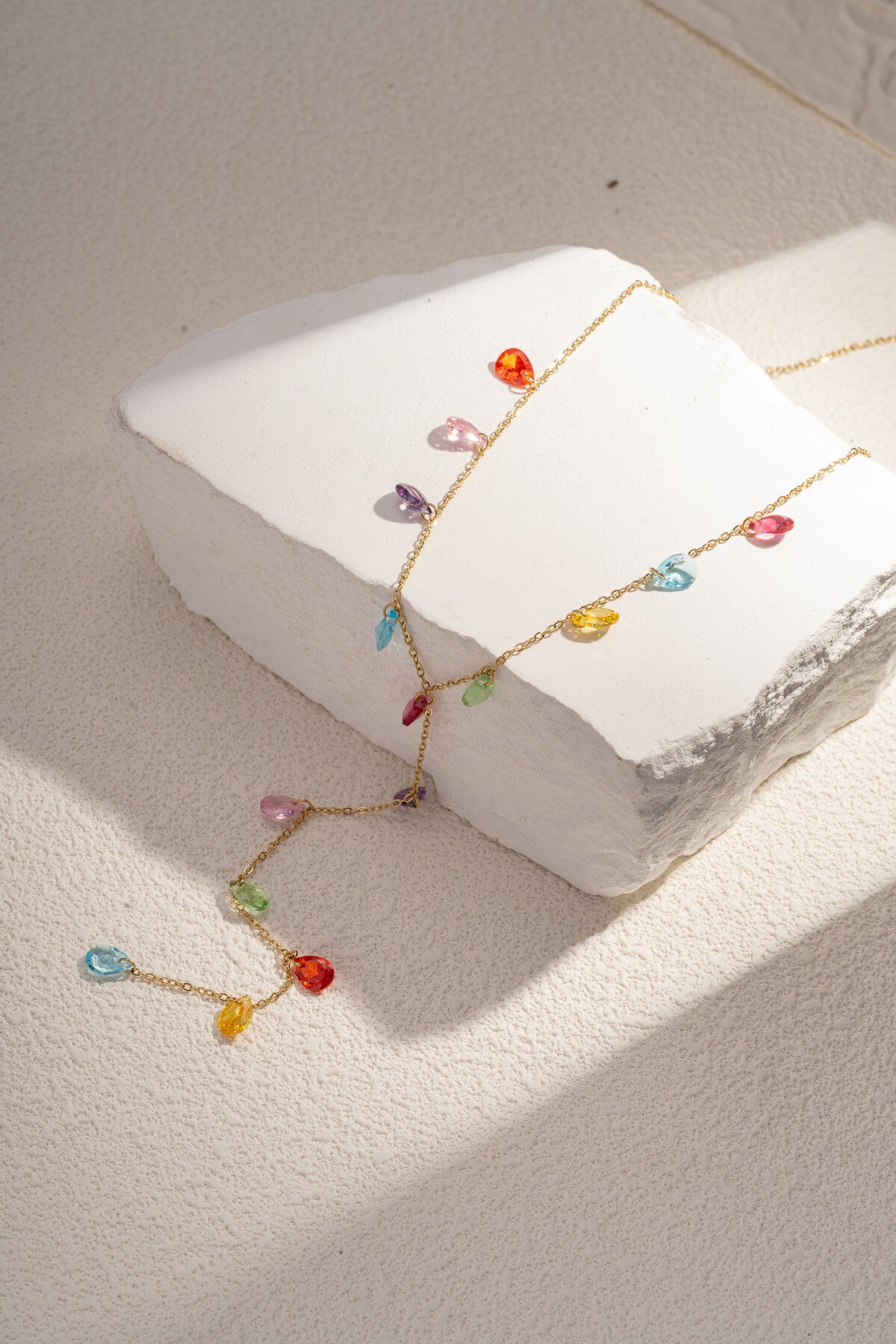 COLLIER ELLA