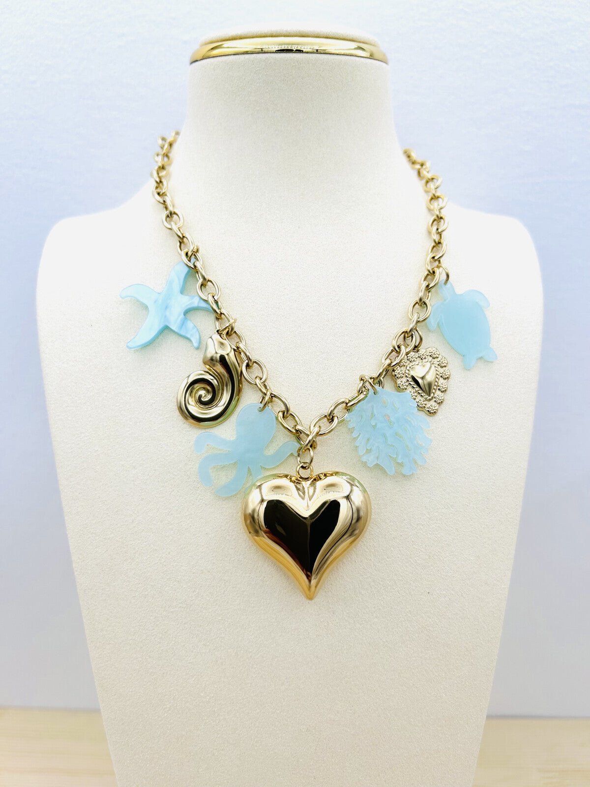 COLLIER PATRICIA BLEU