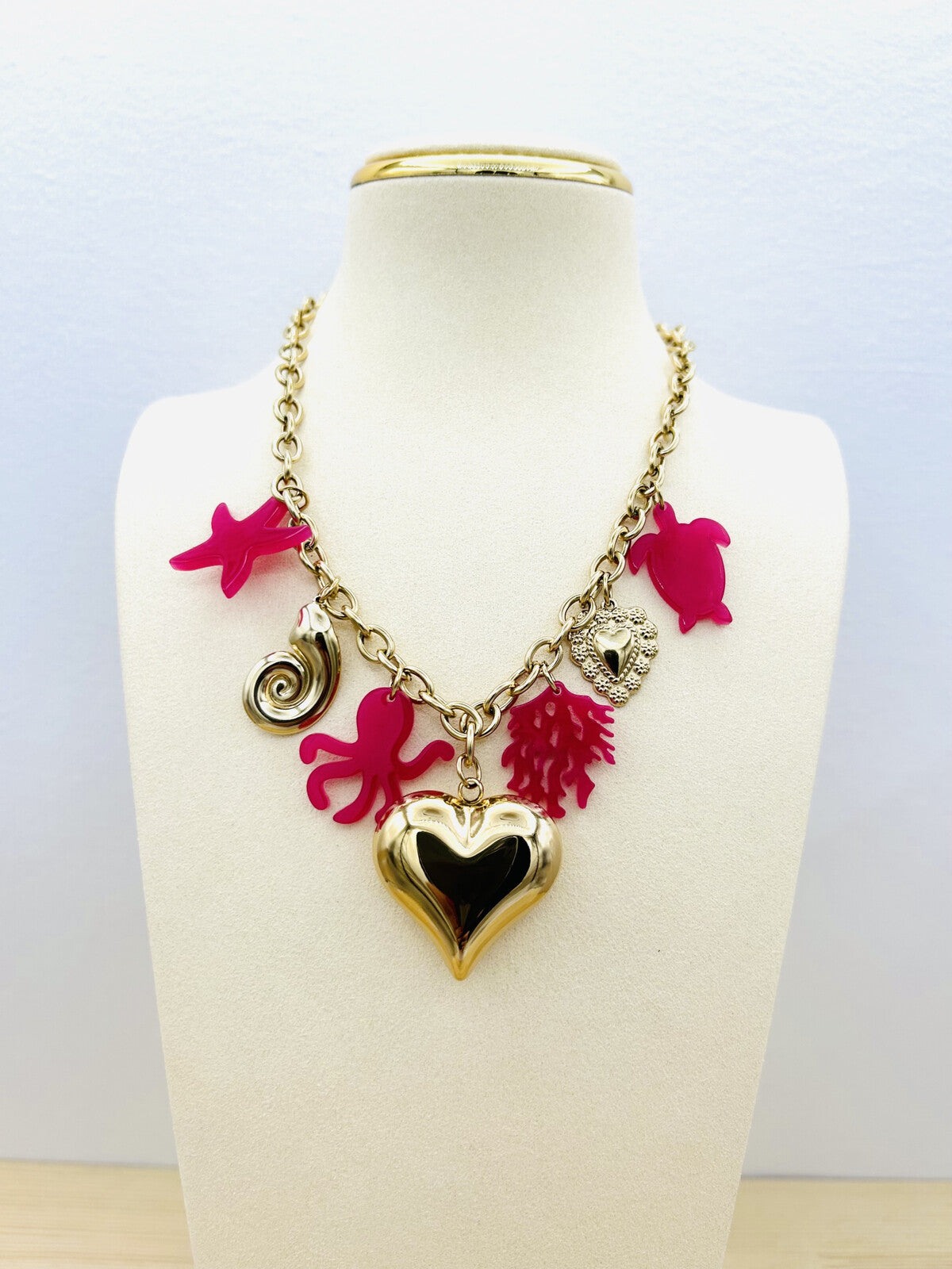 COLLIER PATRICIA ROSE