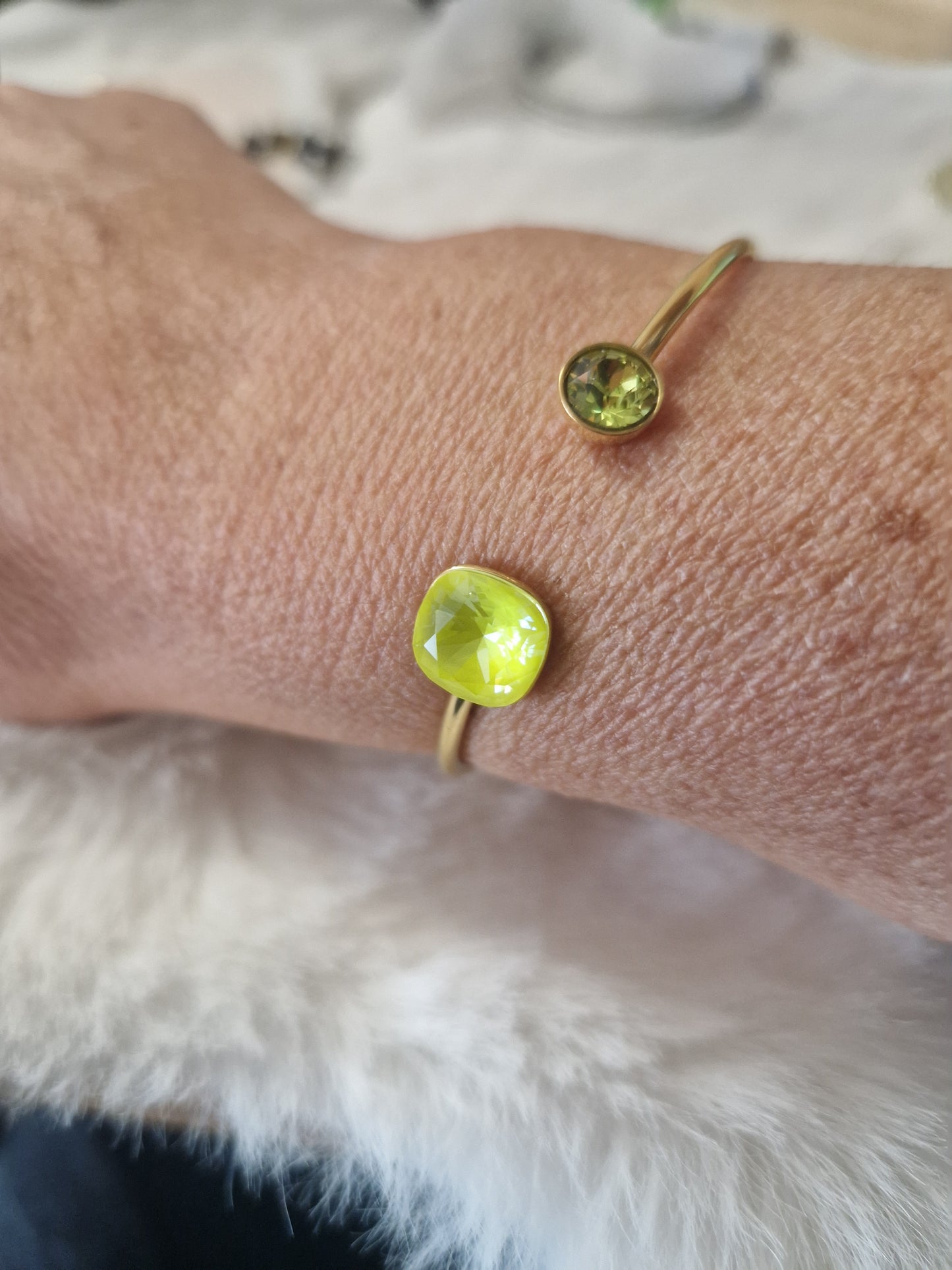 Jonc Betty doré - orné de cristaux de Swarovski® JAUNE