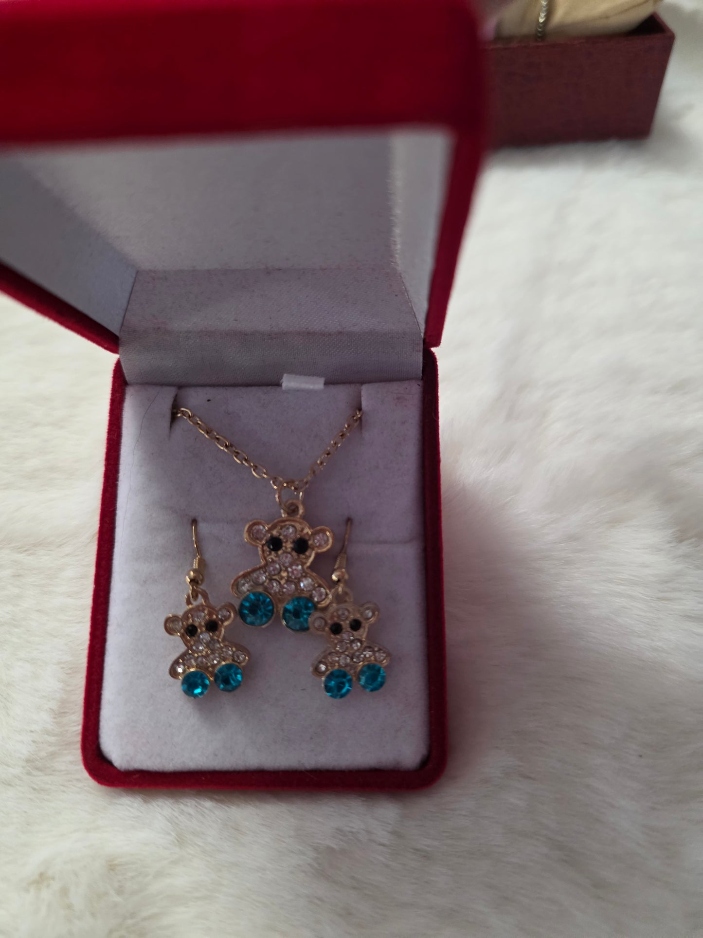 COFFRET COLLIER BOUCLES OREILLES OURSON