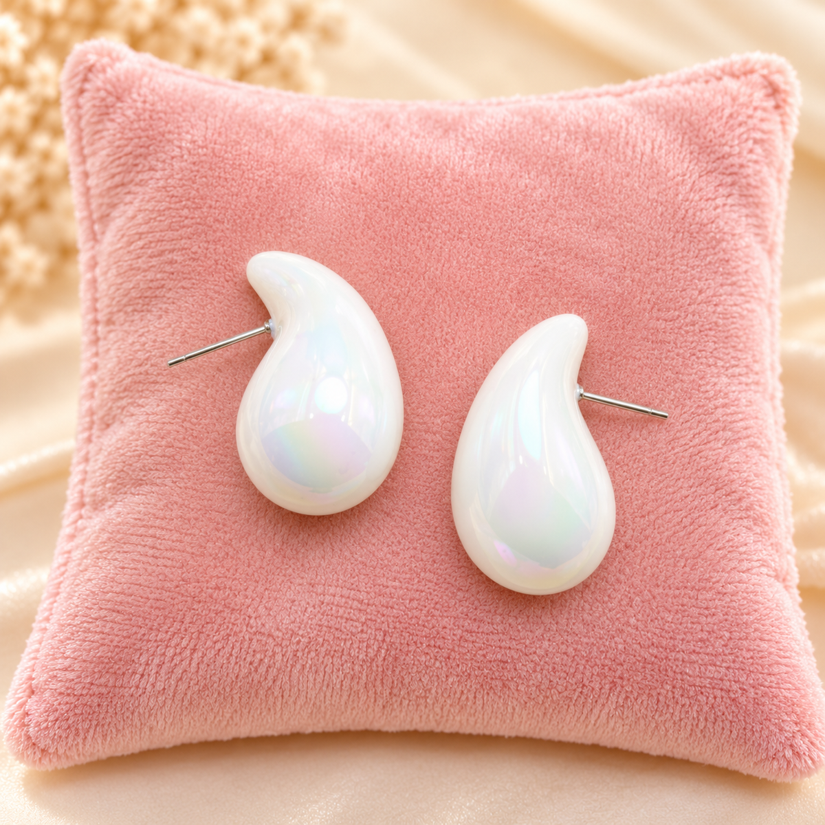 BOUCLES D'OREILLES ELIANE BLANCHES