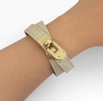 BRACELET DOUBLE TOUR EN CUIR BEIGE