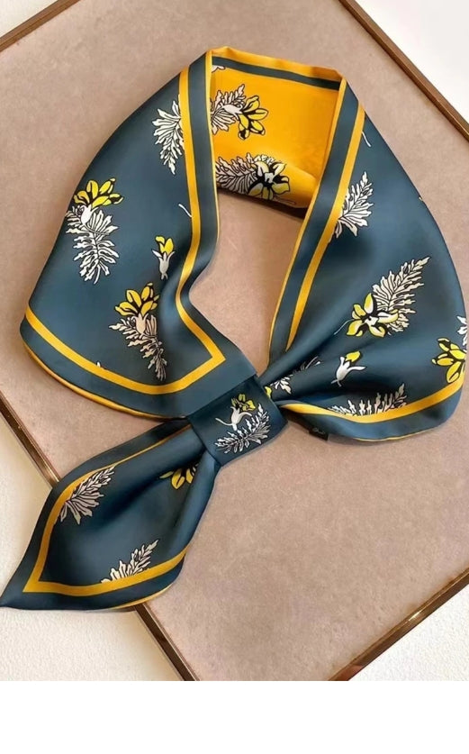 FOULARD VERT CANARD ET JAUNE