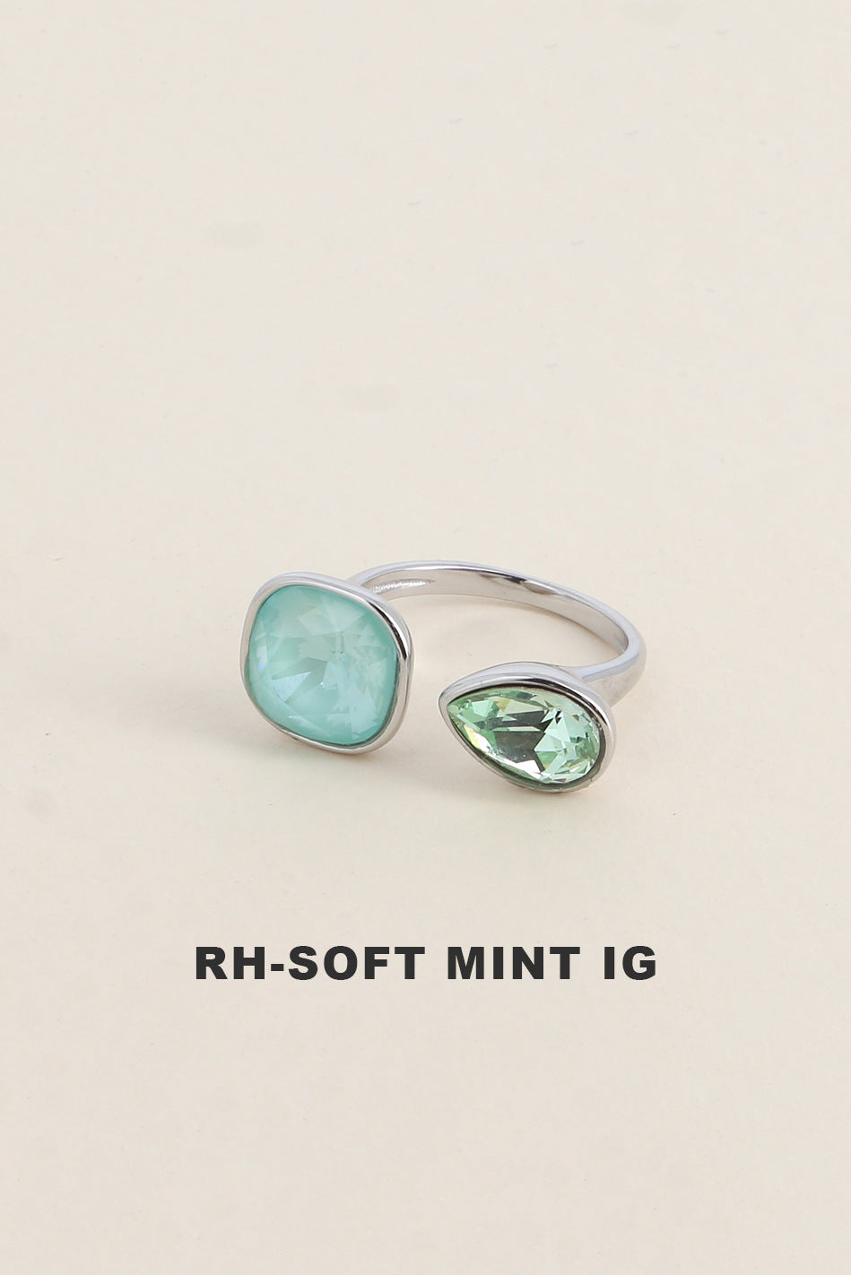 Bague ouverte argentée - ornée de cristaux de Swarovski® VERT D'EAU