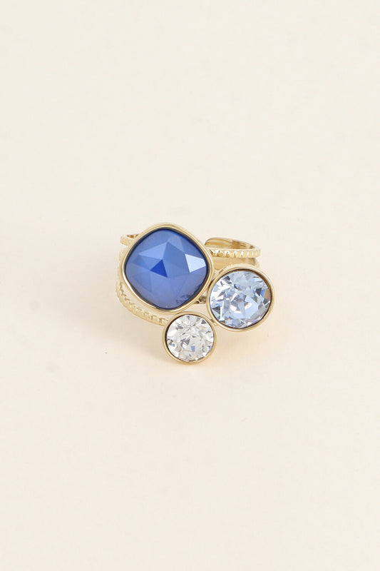 Bague trilogie dorée ornée de cristaux de Swarovski® bleu roi