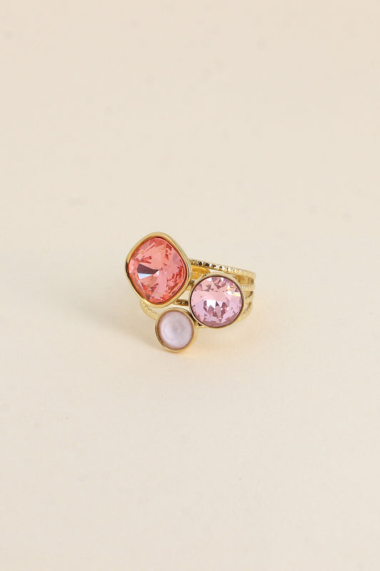 Bague trilogie dorée ornée de cristaux de Swarovski® Corail