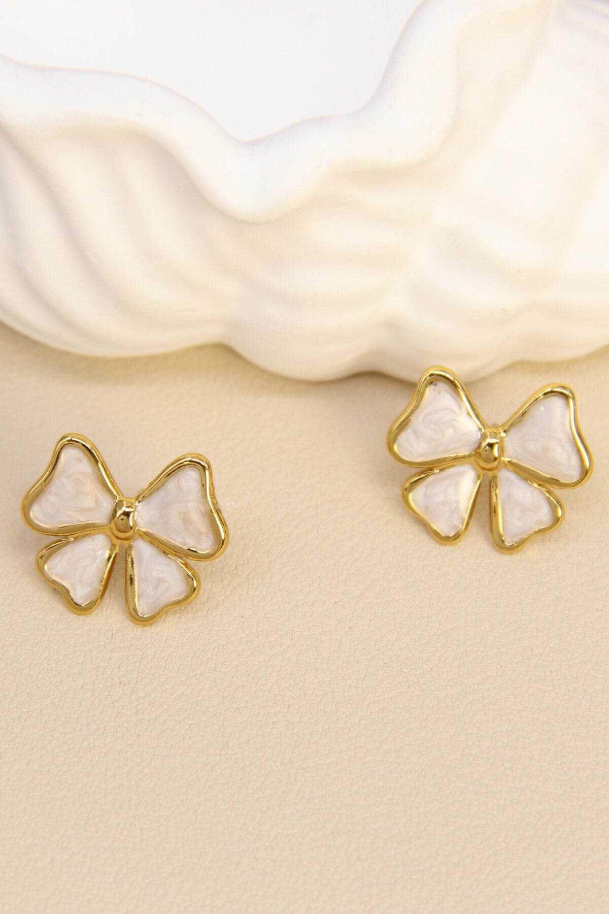 BOUCLES D'OREILLES LUCIE IVOIRE