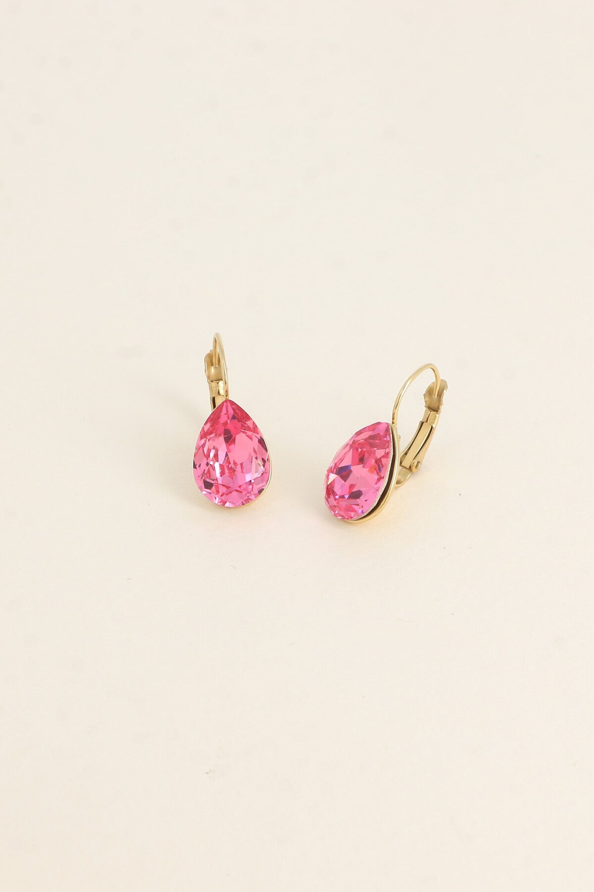 Boucles dormeuses Bertille dorées - goutte - ornées de cristaux de Swarovski® ROSE