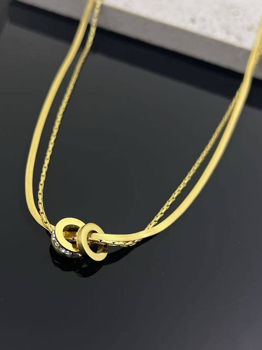 Collier Acier Inoxydable Anneaux Sertis de Cristal