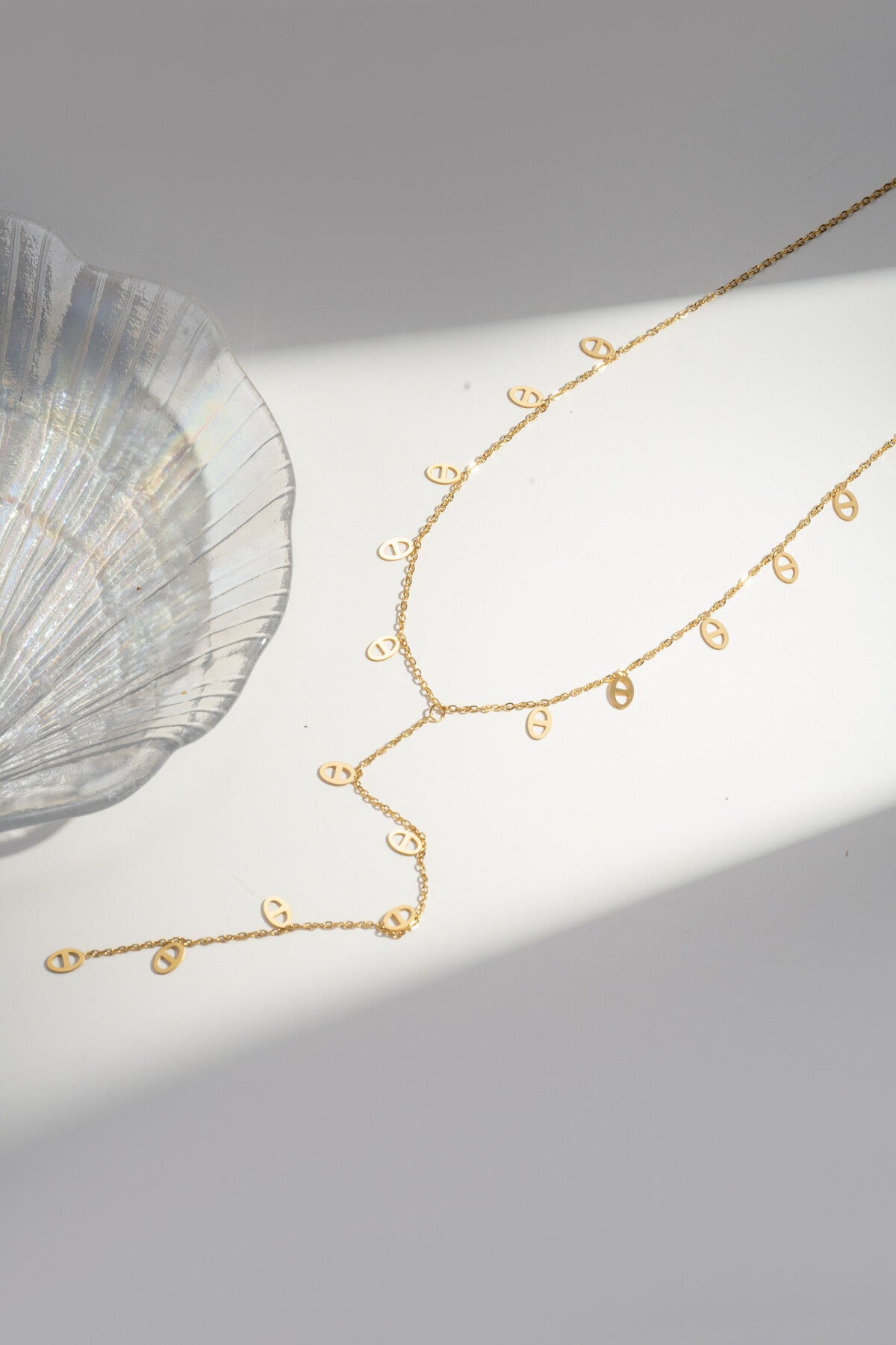 Collier Y acier inoxydable femme avec pendentif ovale – Élégance minimaliste